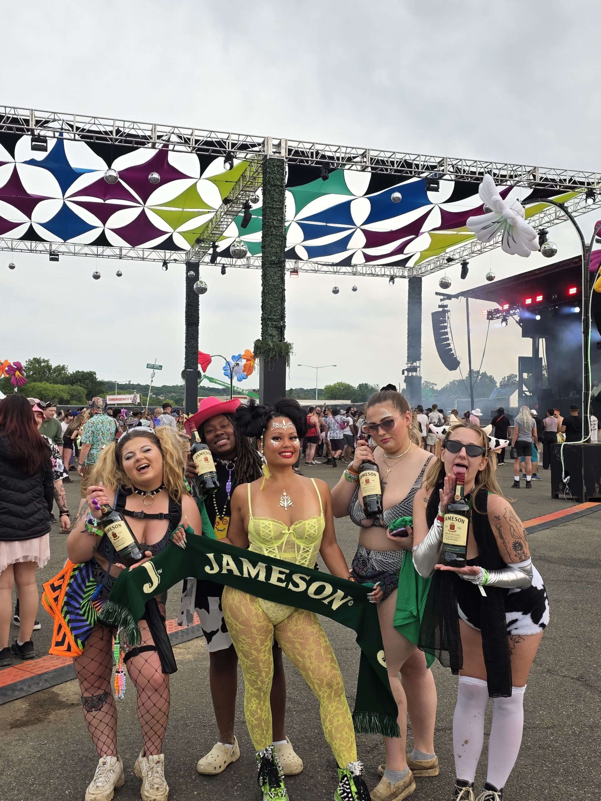 ✨JOJO EVANS PRESENTS: “Through Your Lens” Customer Appreciation Campaign✨